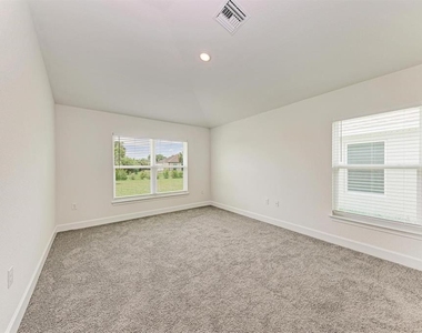 2680 Averland Loop - Photo Thumbnail 23