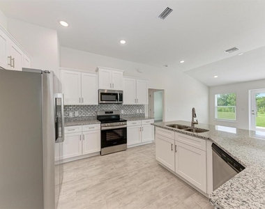 2680 Averland Loop - Photo Thumbnail 11