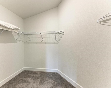 2680 Averland Loop - Photo Thumbnail 33