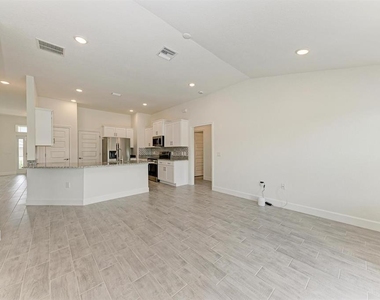 2680 Averland Loop - Photo Thumbnail 8