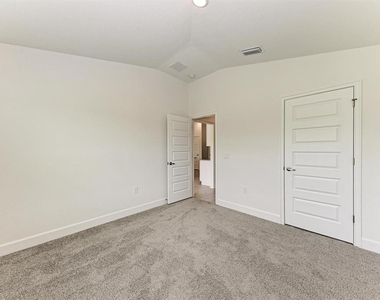 2680 Averland Loop - Photo Thumbnail 31