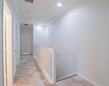 7231 Hamilton Road - Photo Thumbnail 3