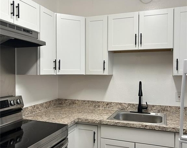 34798 Evergreen Way - Photo Thumbnail 5