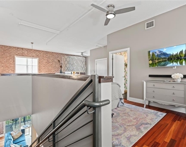 1501 Doyle Carlton Drive - Photo Thumbnail 16