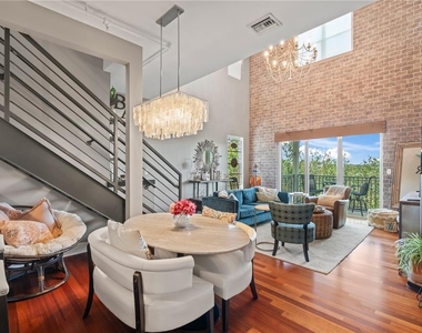 1501 Doyle Carlton Drive - Photo Thumbnail 10