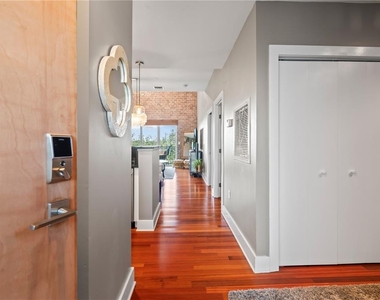 1501 Doyle Carlton Drive - Photo Thumbnail 5