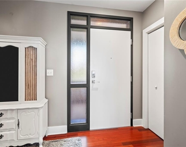 1501 Doyle Carlton Drive - Photo Thumbnail 6