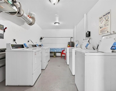 2440 World Parkway Boulevard - Photo Thumbnail 20