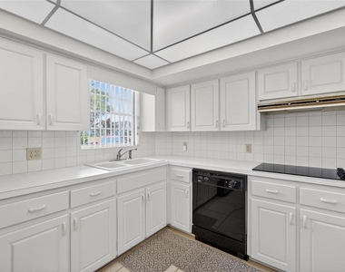 2440 World Parkway Boulevard - Photo Thumbnail 8