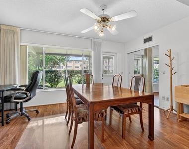 2440 World Parkway Boulevard - Photo Thumbnail 6