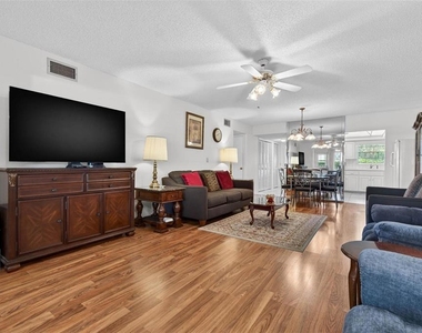 2440 World Parkway Boulevard - Photo Thumbnail 5