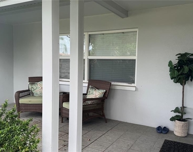 9652 Commodore Drive - Photo Thumbnail 1