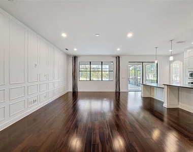 10701 Laurel Vista Way - Photo Thumbnail 21