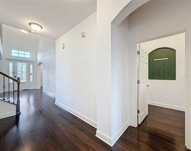 10701 Laurel Vista Way - Photo Thumbnail 35