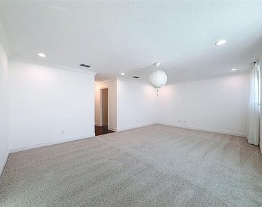 10701 Laurel Vista Way - Photo Thumbnail 87