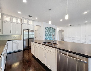 10701 Laurel Vista Way - Photo Thumbnail 31