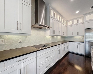 10701 Laurel Vista Way - Photo Thumbnail 30