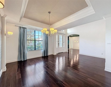 10701 Laurel Vista Way - Photo Thumbnail 14