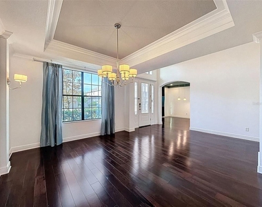 10701 Laurel Vista Way - Photo Thumbnail 15