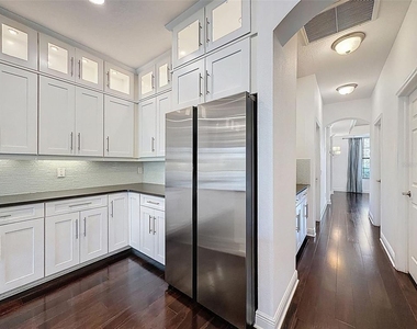10701 Laurel Vista Way - Photo Thumbnail 34