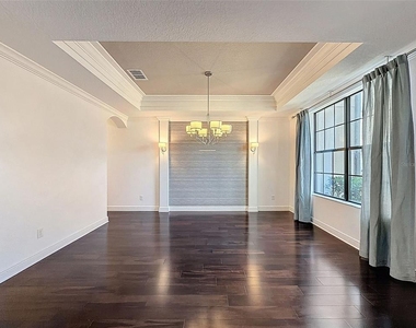 10701 Laurel Vista Way - Photo Thumbnail 13