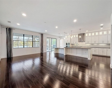 10701 Laurel Vista Way - Photo Thumbnail 20
