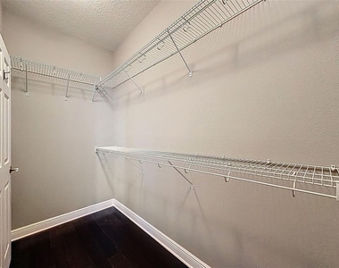 10701 Laurel Vista Way - Photo Thumbnail 41