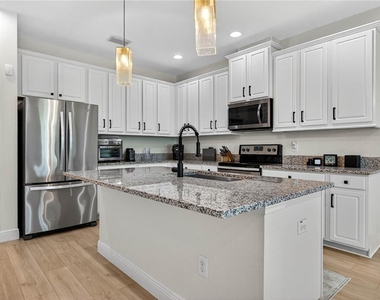 8128 Muddy Pines Place - Photo Thumbnail 11