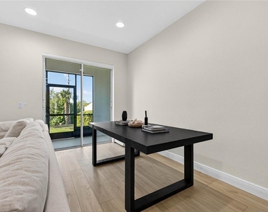 8128 Muddy Pines Place - Photo Thumbnail 15