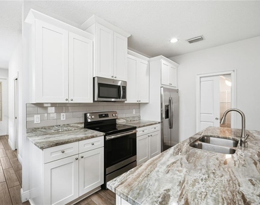 2411 W Fig Street - Photo Thumbnail 9