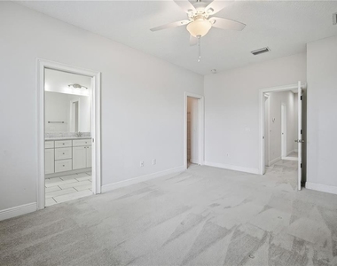 2411 W Fig Street - Photo Thumbnail 18