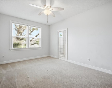 2411 W Fig Street - Photo Thumbnail 17