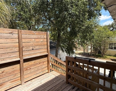 905 Jones Street - Photo Thumbnail 6