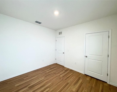 35759 Sunflower Hill Dr - Photo Thumbnail 3