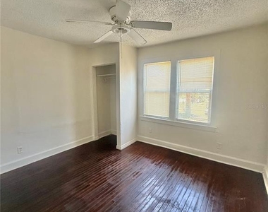 1900 19th Street S - Photo Thumbnail 4