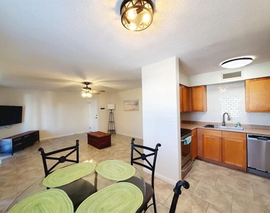 5111 Coquina Key Drive Se - Photo Thumbnail 5
