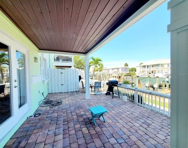 5111 Coquina Key Drive Se - Photo Thumbnail 21