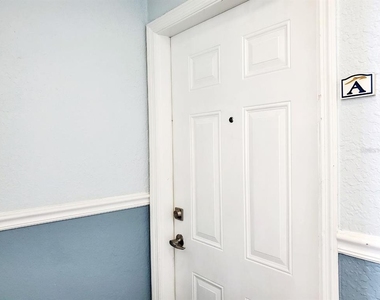 5111 Coquina Key Drive Se - Photo Thumbnail 1