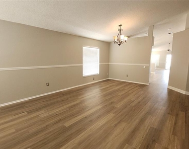 12507 Midpointe Drive - Photo Thumbnail 1