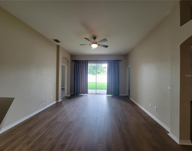 1125 Lumsden Pointe Boulevard - Photo Thumbnail 5