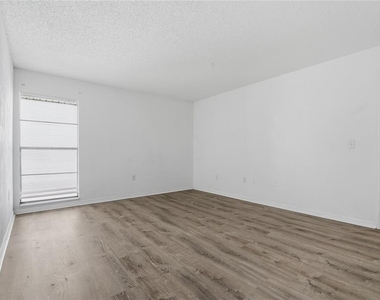 643 Haven Place - Photo Thumbnail 11