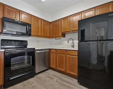 643 Haven Place - Photo Thumbnail 6