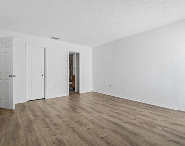 643 Haven Place - Photo Thumbnail 12