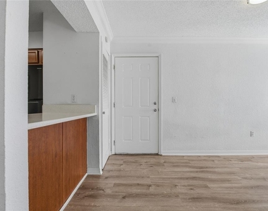 643 Haven Place - Photo Thumbnail 8