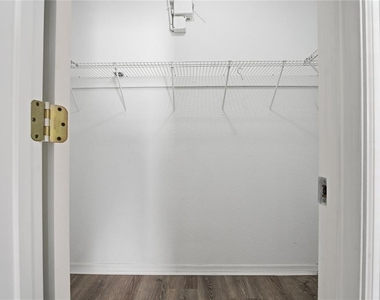 643 Haven Place - Photo Thumbnail 19