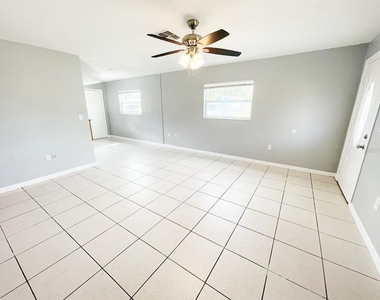 1551 Swordbill Drive - Photo Thumbnail 4
