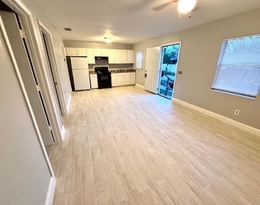 5228 Cherry Avenue - Photo Thumbnail 3