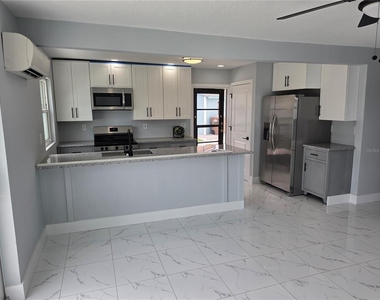 145 131 Avenue E - Photo Thumbnail 2