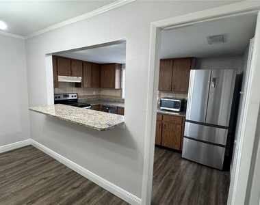 8601 Huron Court - Photo Thumbnail 3