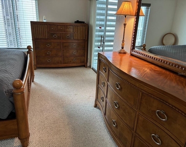 121 Island Way - Photo Thumbnail 6